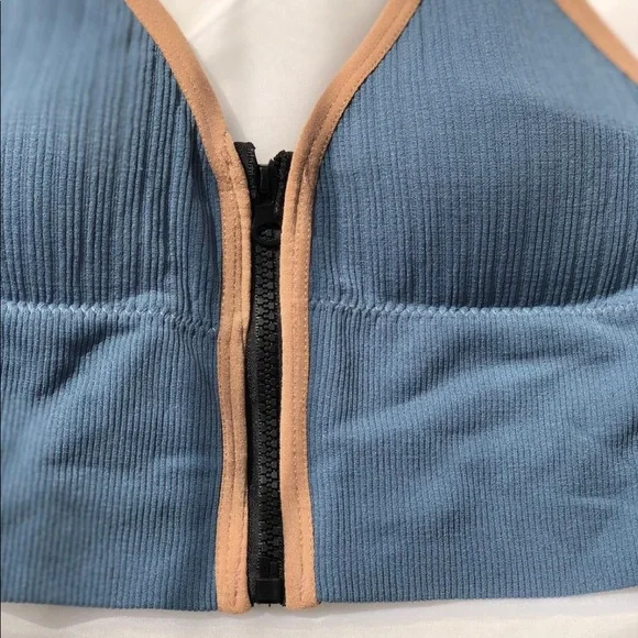 Zip up top - Picture 2 of 4